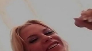 主观视角体验颜射清纯少女