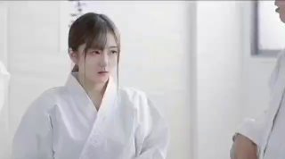 弄湿我的灰色内裤然后高潮